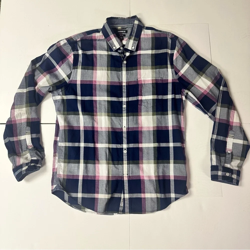 Express Men's soft wash purple and blue plaid long sleeve button-up shirt. - Picture 6 of 7